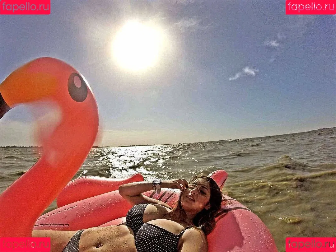 Meredithblake Onlyfans Photo Gallery 