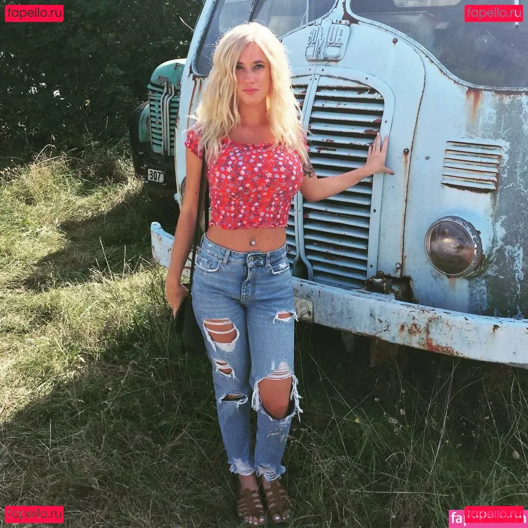 bunnyblondy Onlyfans Photo Gallery 