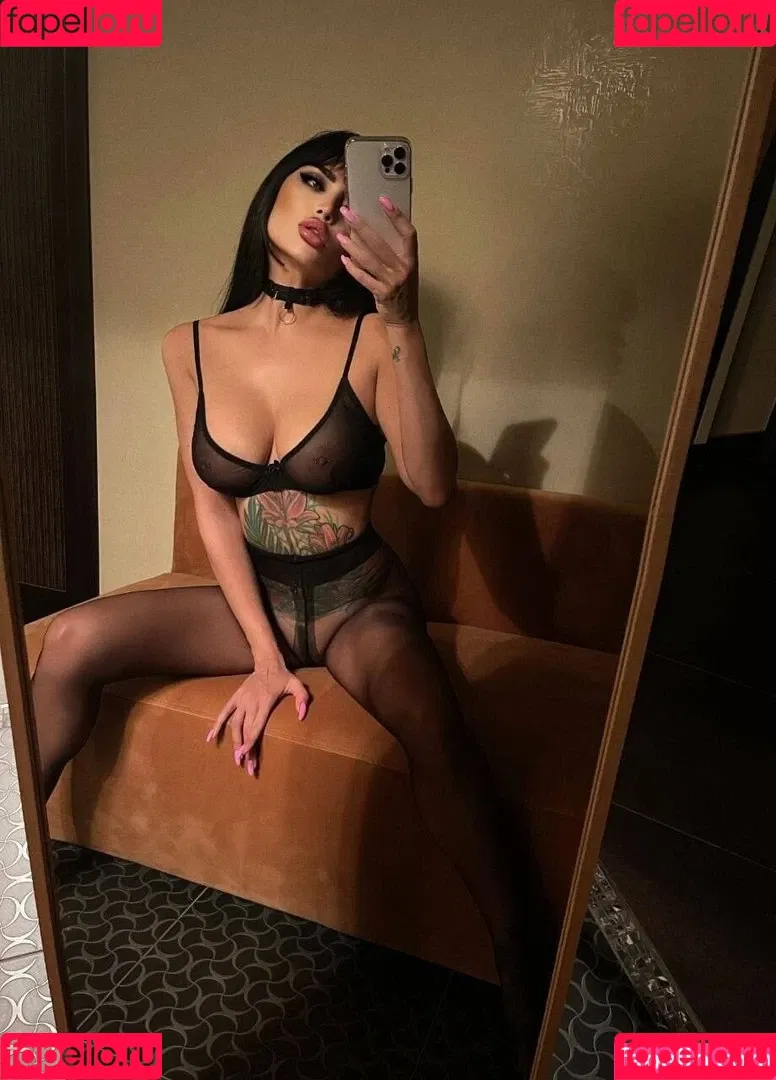 Nita Kuzmina Onlyfans Photo Gallery 