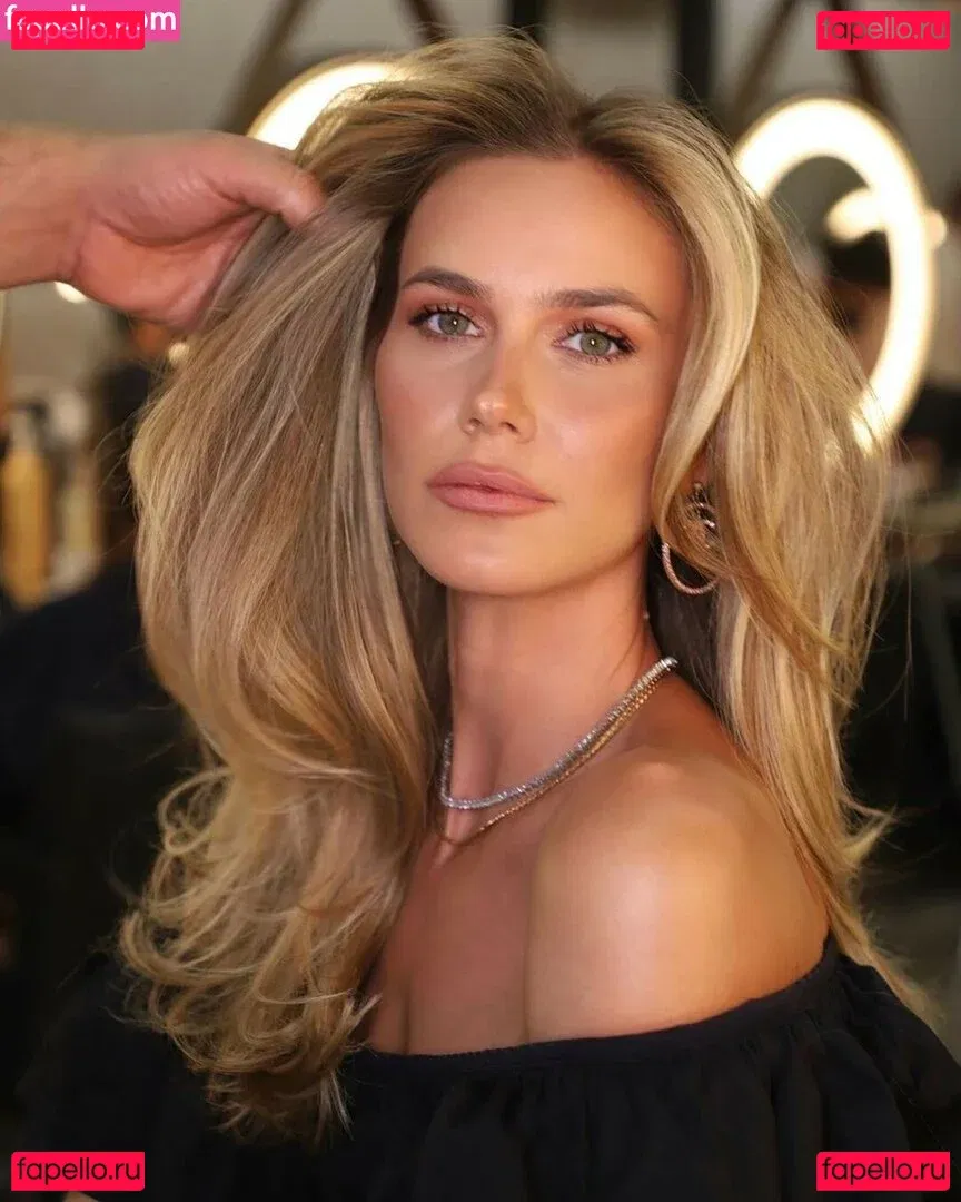 Renata Kuerten Onlyfans Photo Gallery 