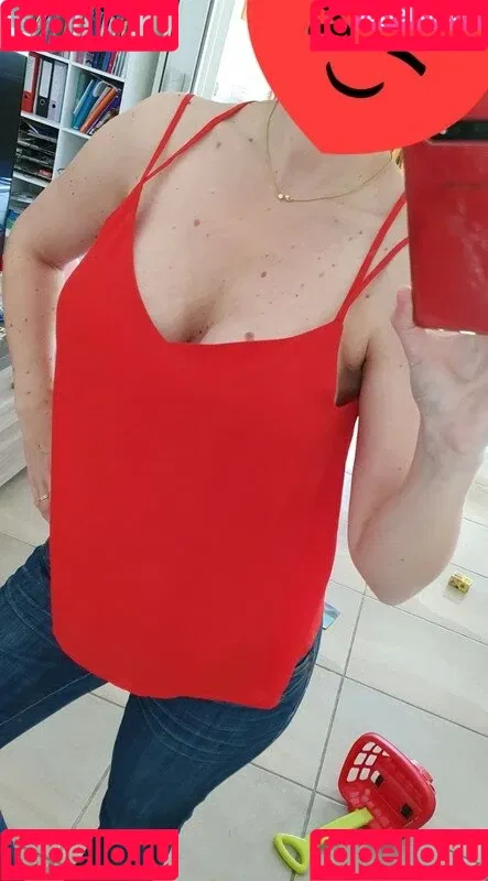 carovicapo Onlyfans Photo Gallery 