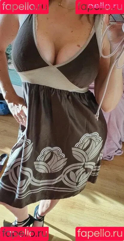 carovicapo Onlyfans Photo Gallery 