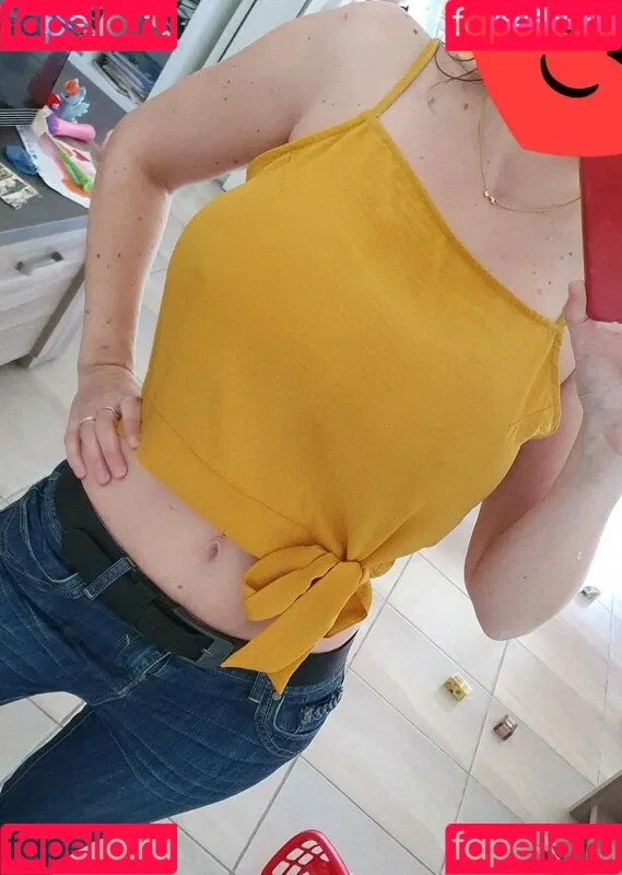 carovicapo Onlyfans Photo Gallery 