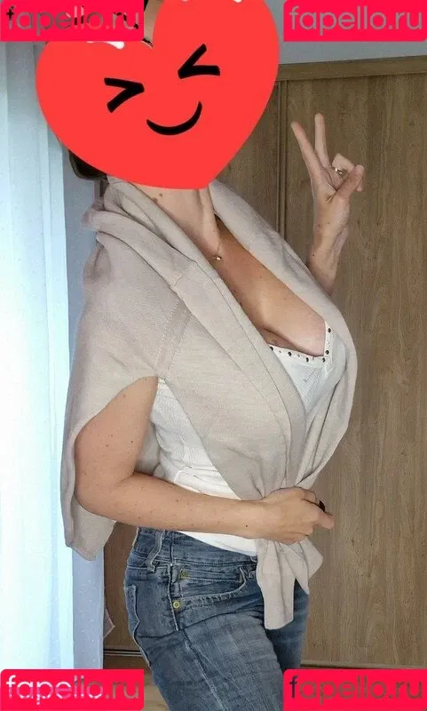 carovicapo Onlyfans Photo Gallery 