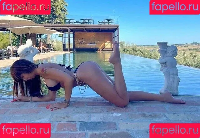 Stefania Innocentini Onlyfans Photo Gallery 