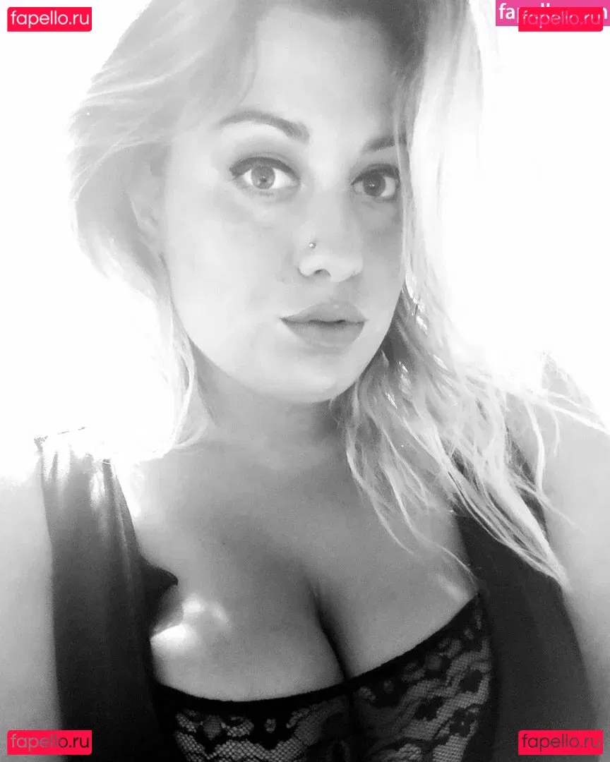 curvygirl89 Onlyfans Photo Gallery 