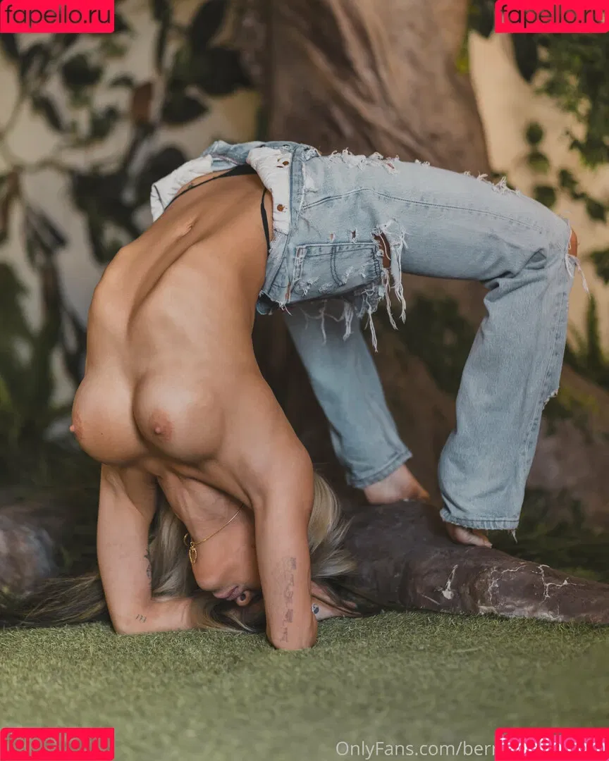 yayathedancer Onlyfans Photo Gallery 