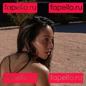 yayathedancer Onlyfans Photo Gallery 