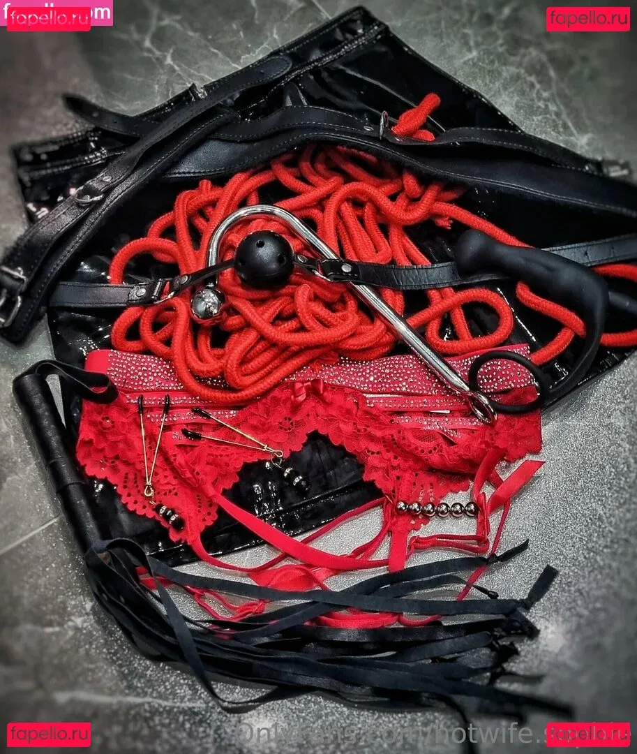 hotwife.sophie Onlyfans Photo Gallery 