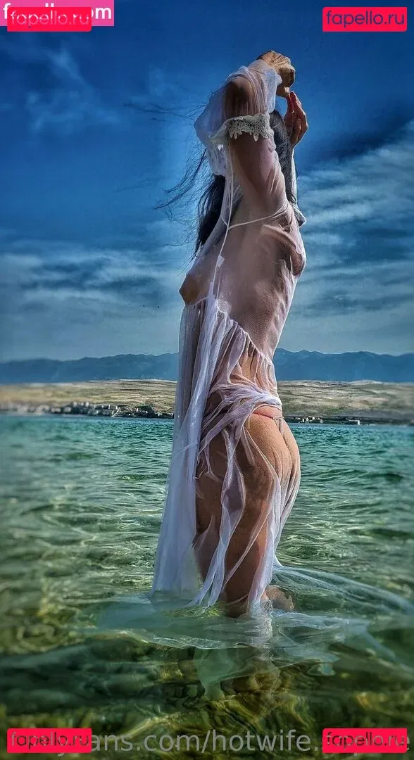 hotwife.sophie Onlyfans Photo Gallery 