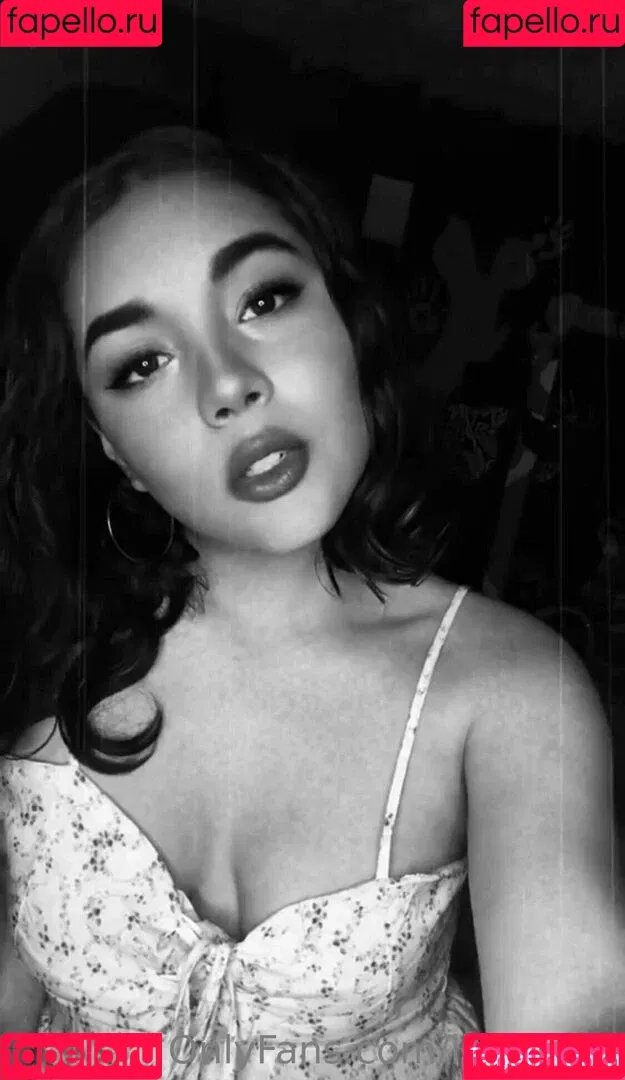 littlelolm Onlyfans Photo Gallery 
