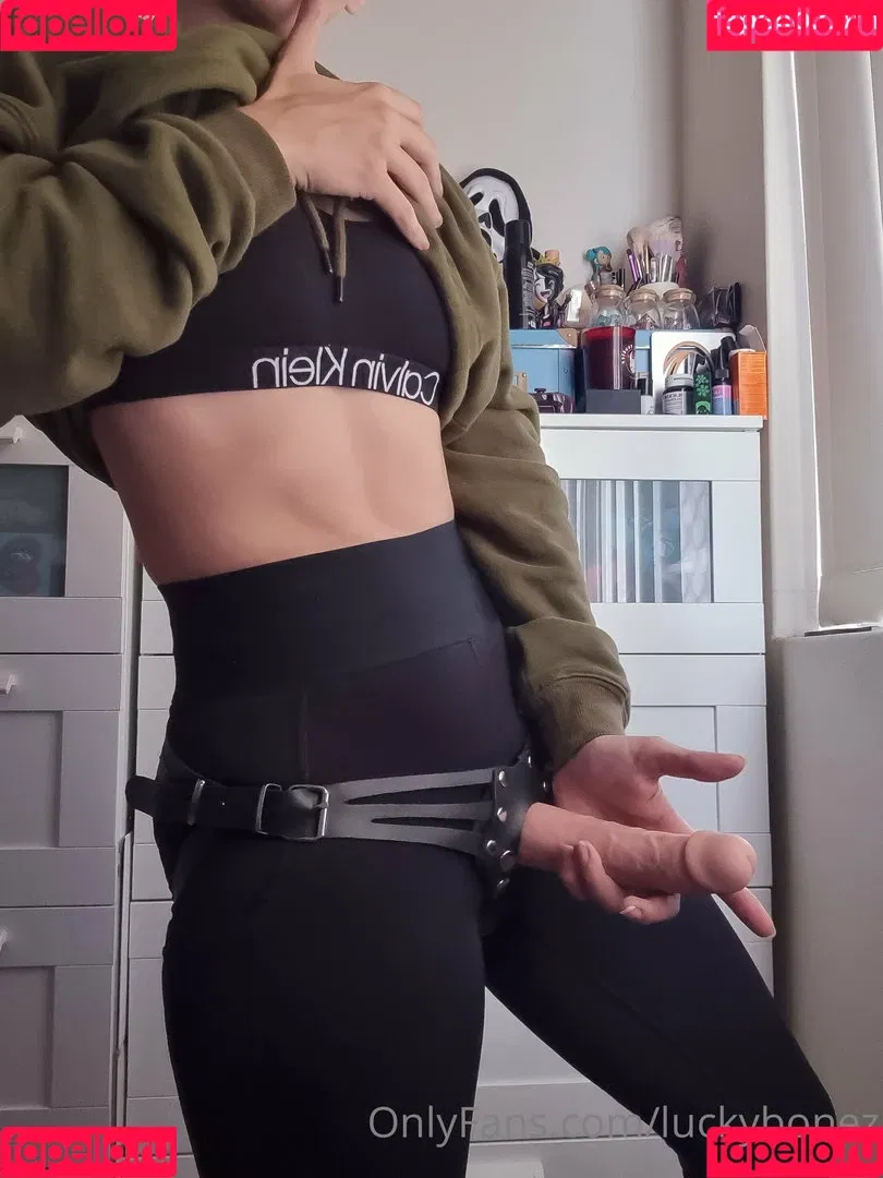 LuckyBonez Onlyfans Photo Gallery 