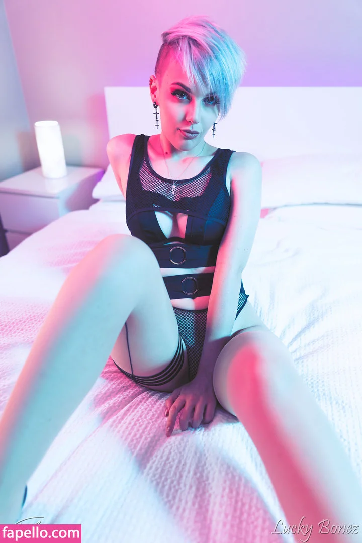 LuckyBonez Onlyfans Photo Gallery 