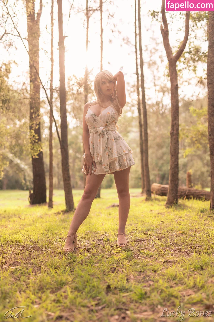 LuckyBonez Onlyfans Photo Gallery 