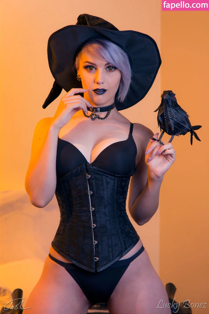 LuckyBonez Onlyfans Photo Gallery 