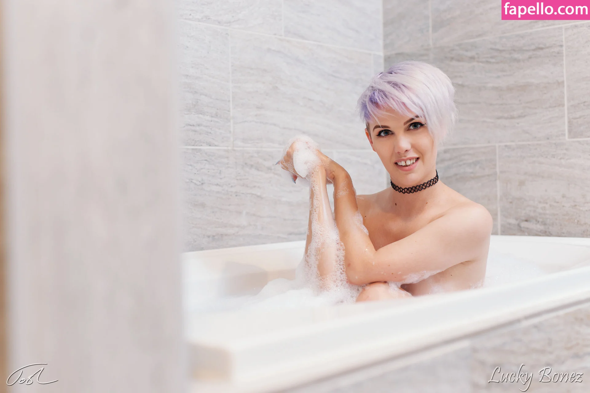 LuckyBonez Onlyfans Photo Gallery 