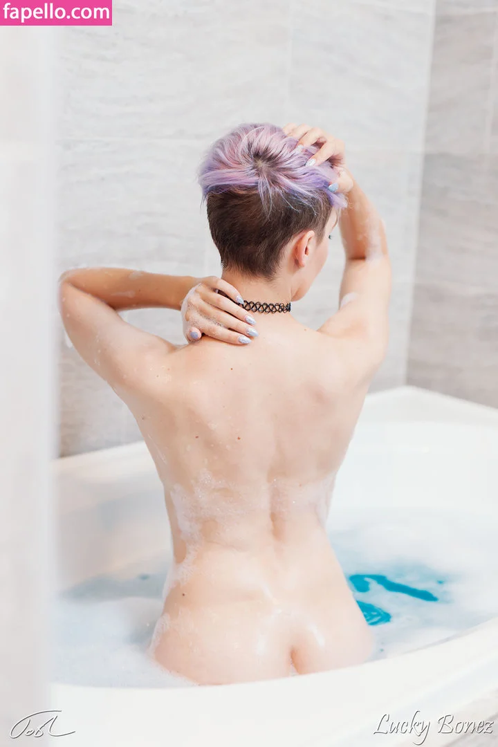 LuckyBonez Onlyfans Photo Gallery 