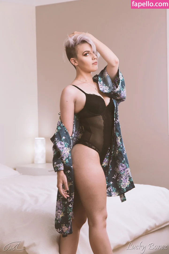 LuckyBonez Onlyfans Photo Gallery 