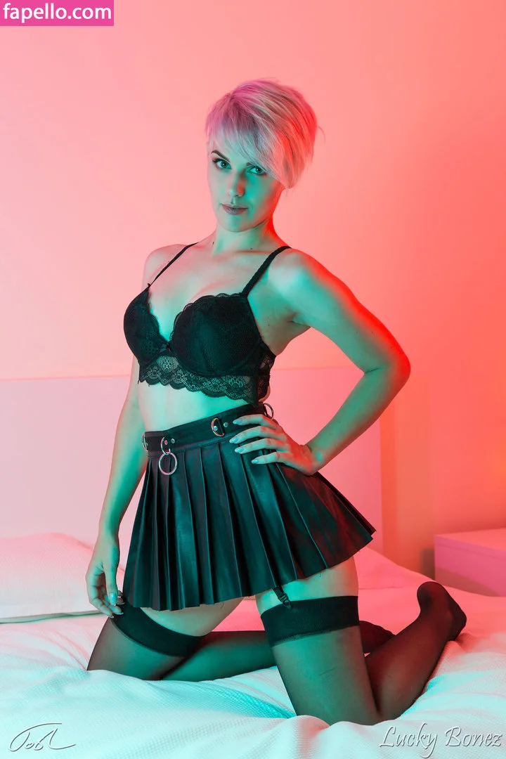 LuckyBonez Onlyfans Photo Gallery 