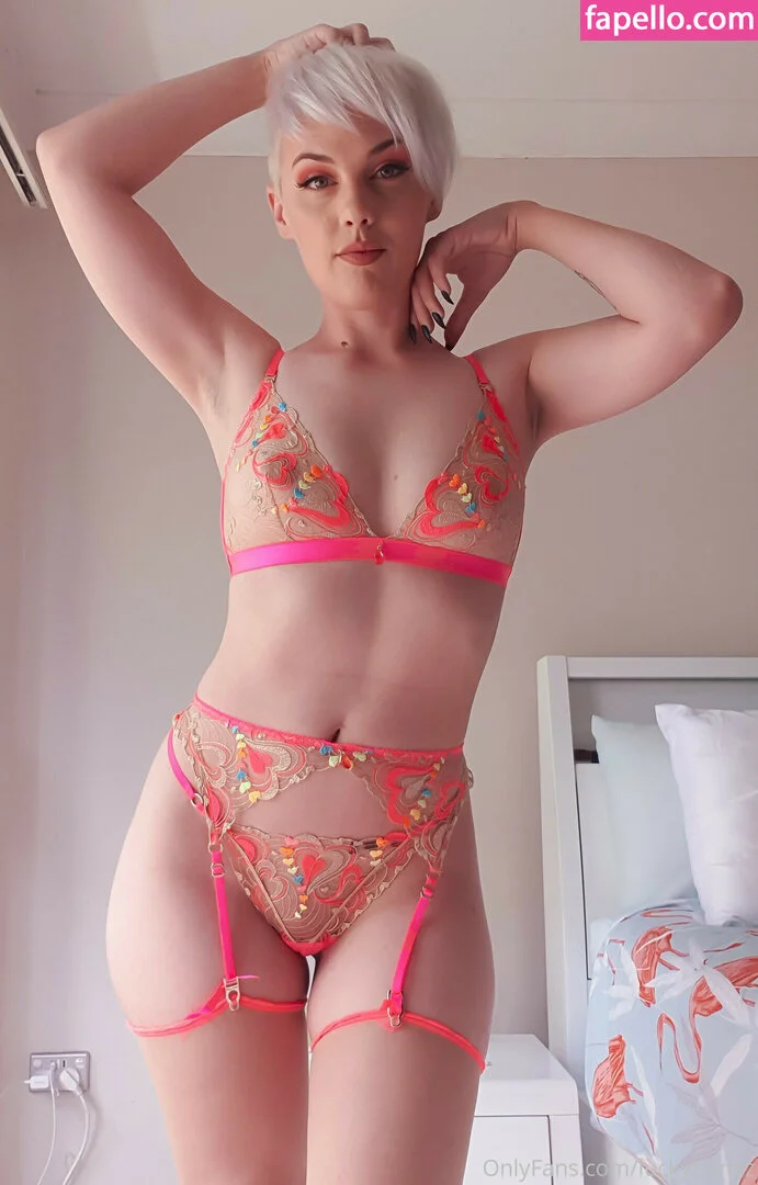 LuckyBonez Onlyfans Photo Gallery 