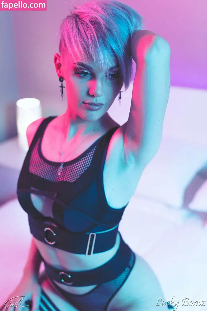 LuckyBonez Onlyfans Photo Gallery 