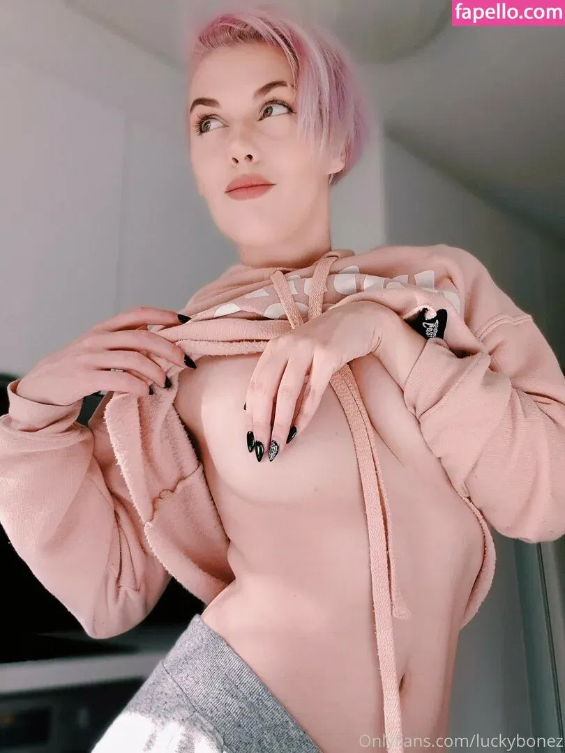 LuckyBonez Onlyfans Photo Gallery 