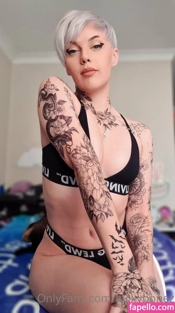 LuckyBonez Onlyfans Photo Gallery 