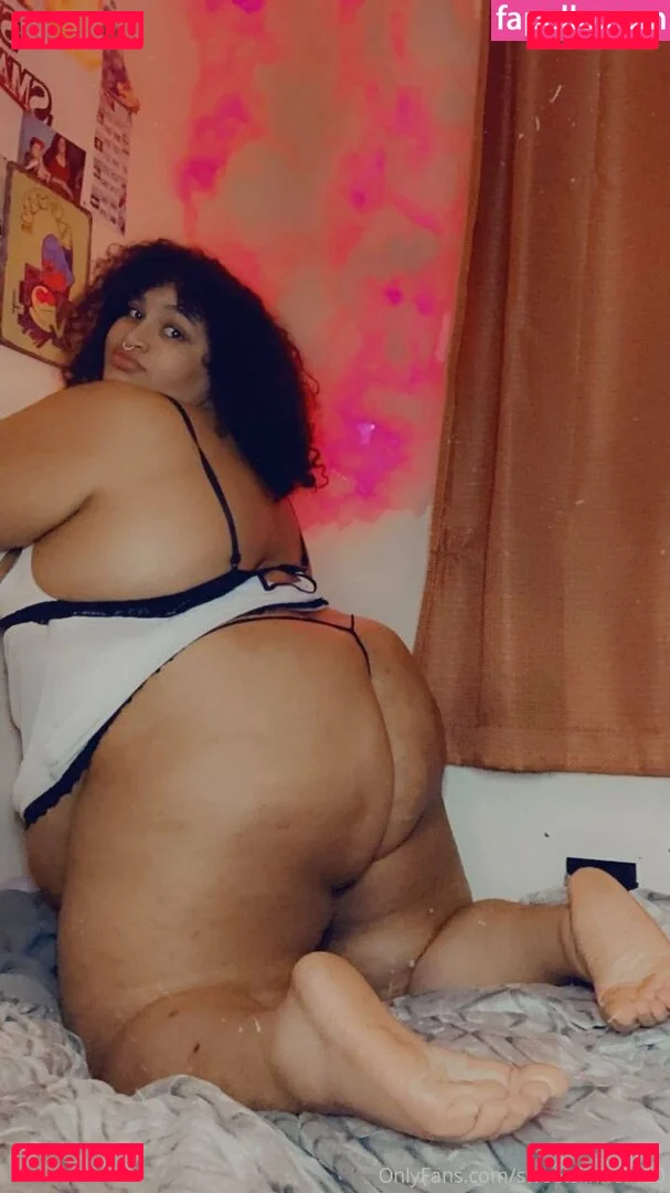 bbwamberlve Onlyfans Photo Gallery 