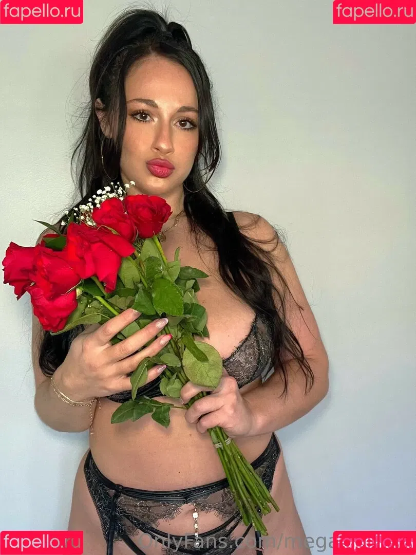 Megan Bayne Onlyfans Photo Gallery 