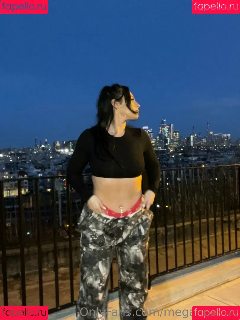 Megan Bayne Onlyfans Photo Gallery 