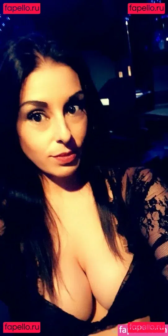 naughtyrebecca1 Onlyfans Photo Gallery 