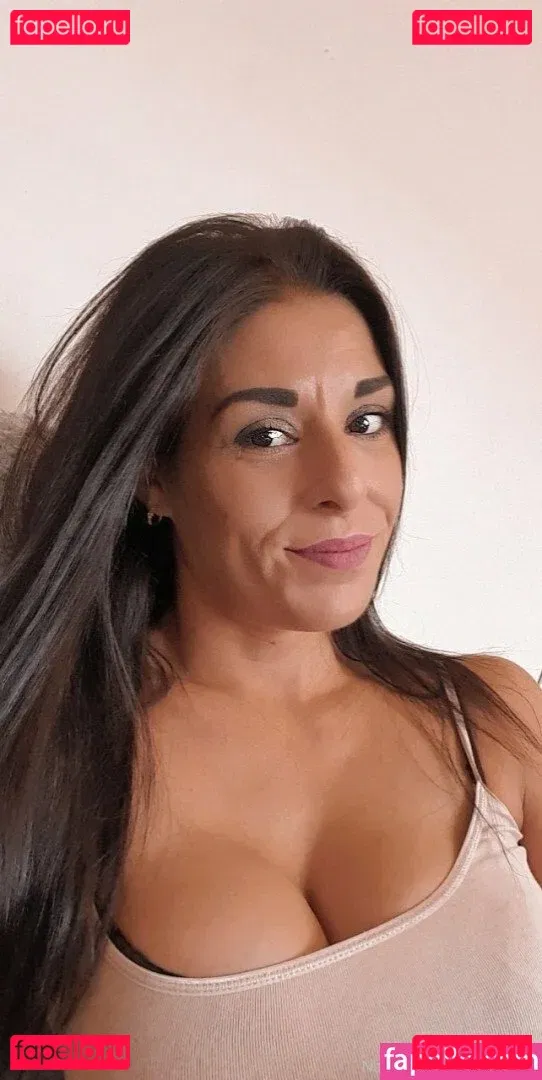 naughtyrebecca1 Onlyfans Photo Gallery 