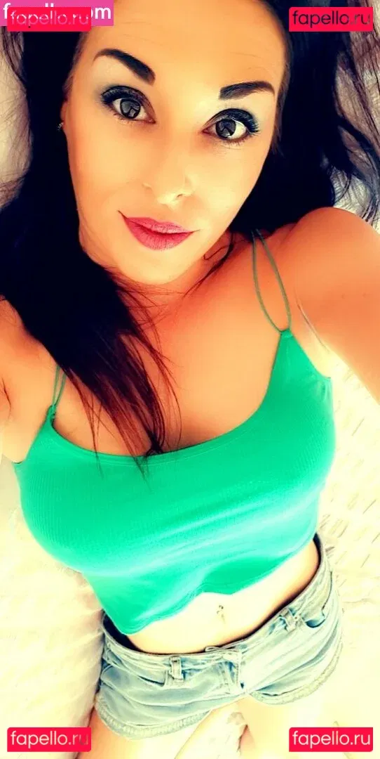 naughtyrebecca1 Onlyfans Photo Gallery 