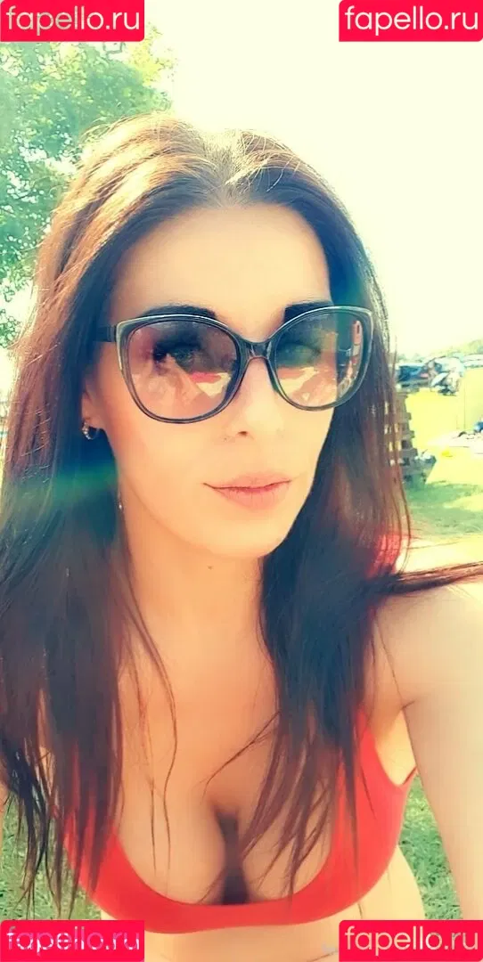 naughtyrebecca1 Onlyfans Photo Gallery 