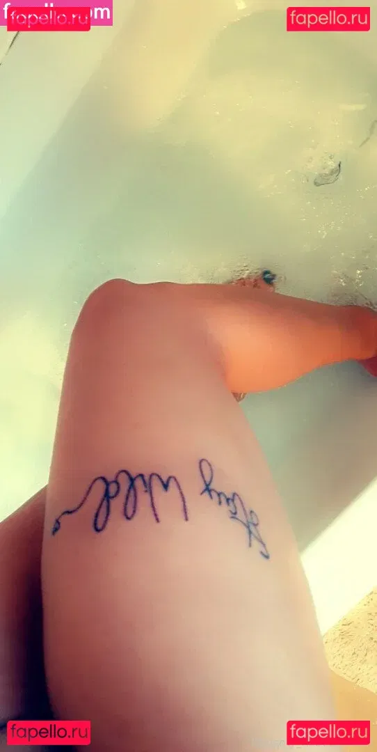 naughtyrebecca1 Onlyfans Photo Gallery 