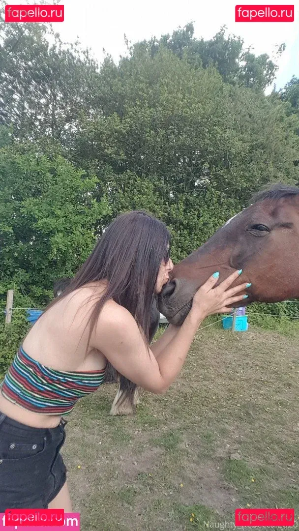 naughtyrebecca1 Onlyfans Photo Gallery 