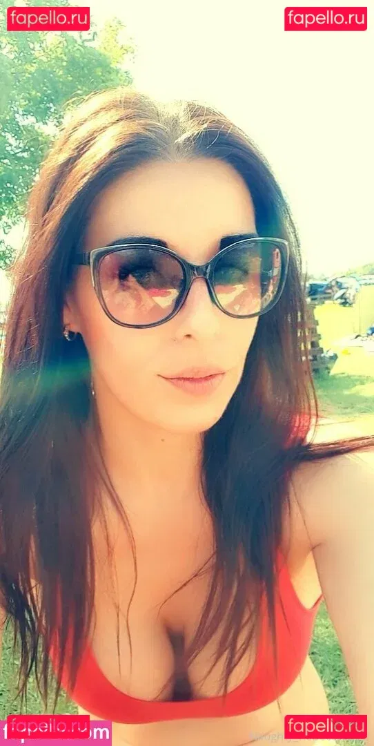 naughtyrebecca1 Onlyfans Photo Gallery 