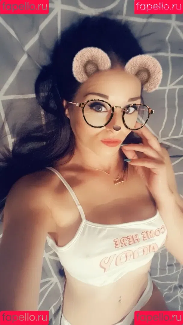 naughtyrebecca1 Onlyfans Photo Gallery 