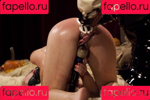 Chloe Camilla Onlyfans Photo Gallery 