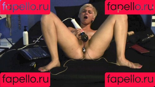 Chloe Camilla Onlyfans Photo Gallery 