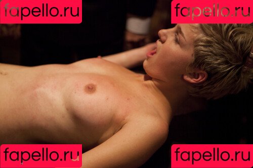 Chloe Camilla Onlyfans Photo Gallery 