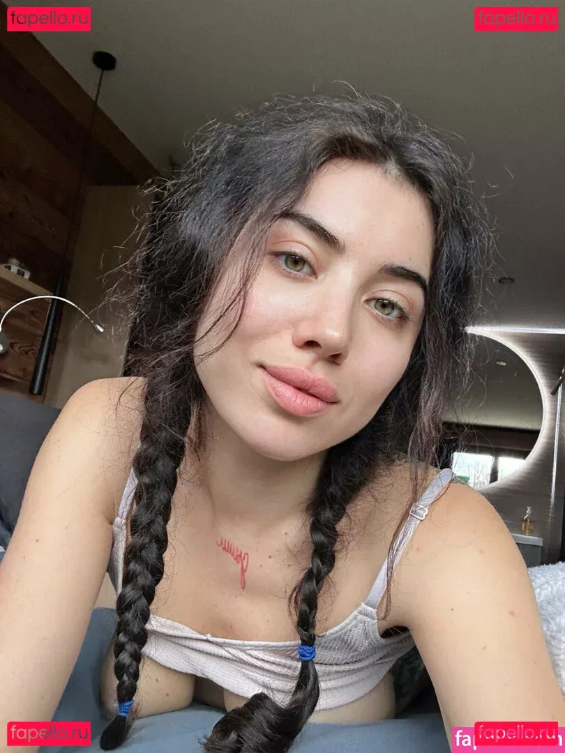 karaxaen Onlyfans Photo Gallery 