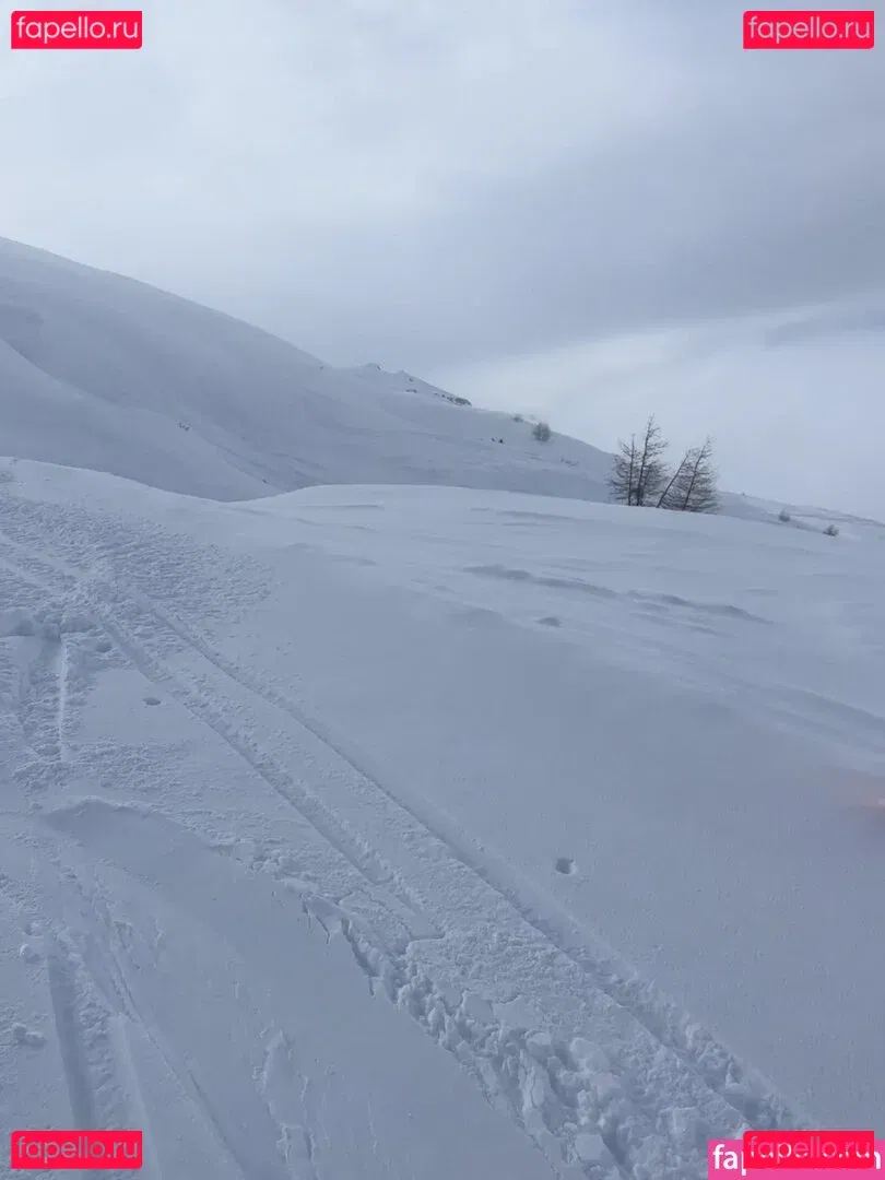 karaxaen Onlyfans Photo Gallery 