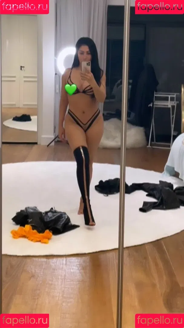 Simone E Simaria Onlyfans Photo Gallery 