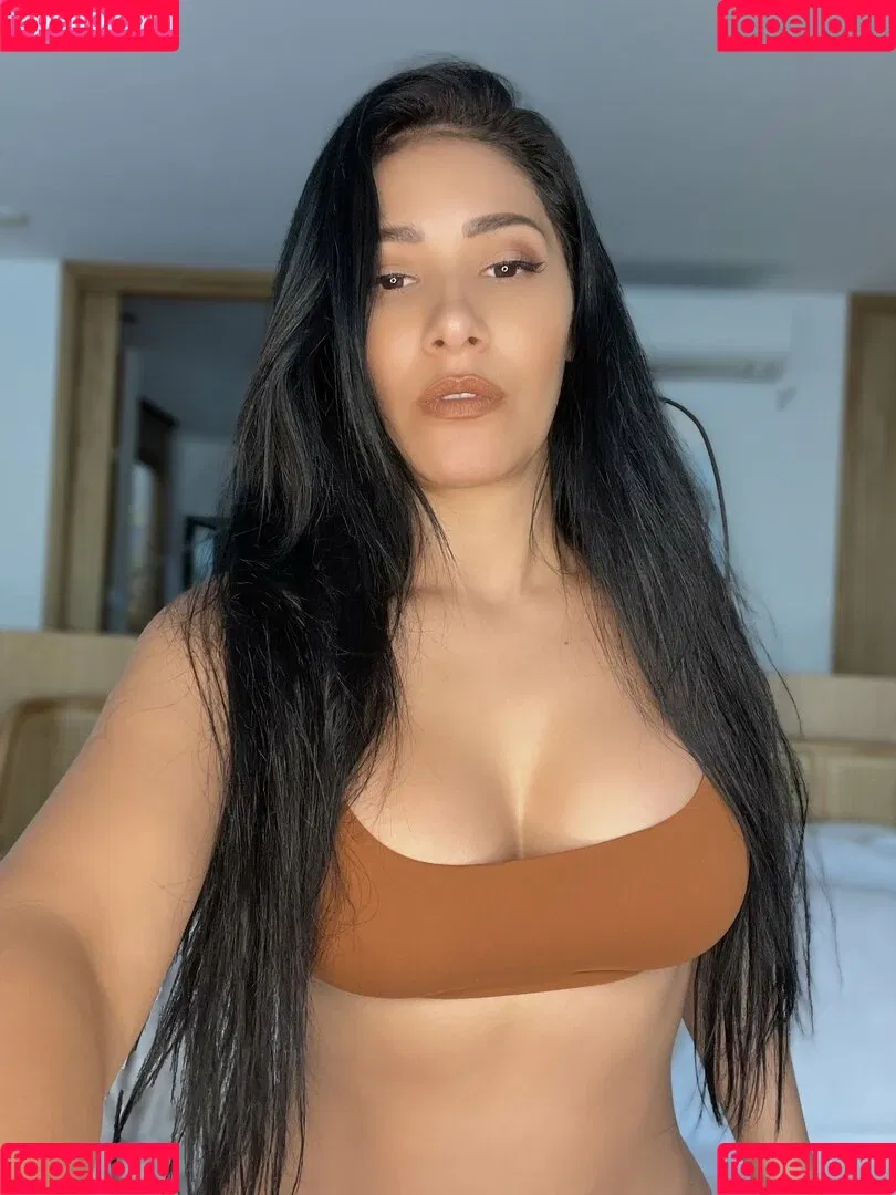 Simone E Simaria Onlyfans Photo Gallery 
