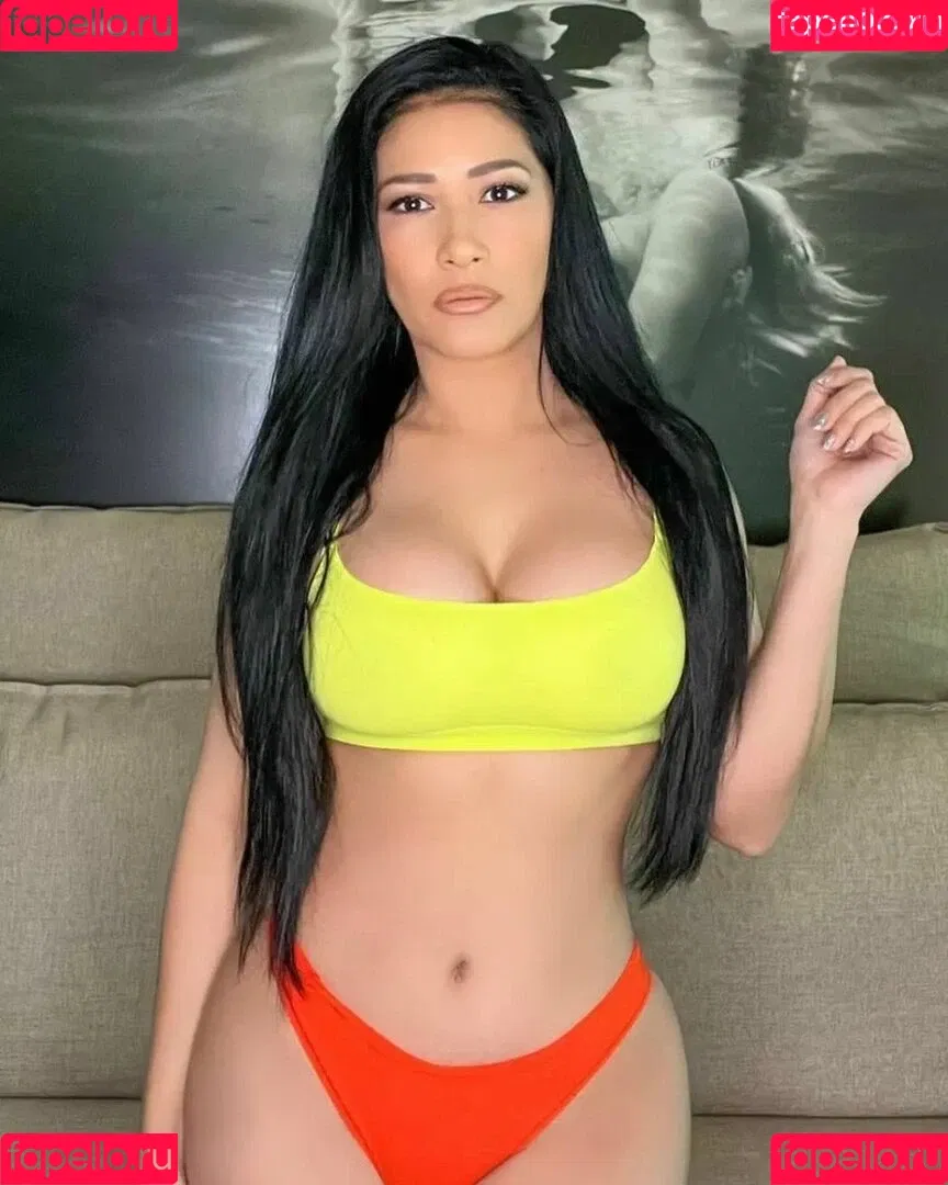 Simone E Simaria Onlyfans Photo Gallery 