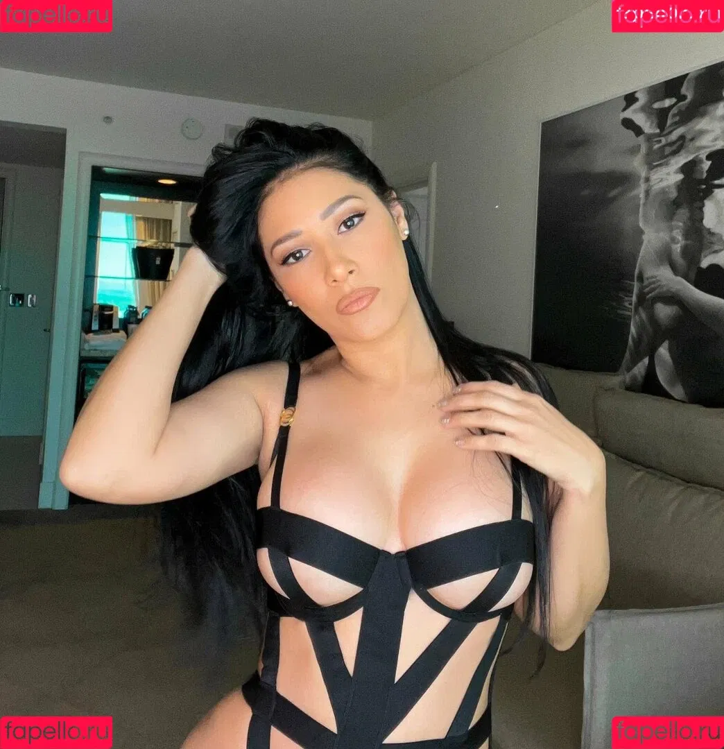 Simone E Simaria Onlyfans Photo Gallery 