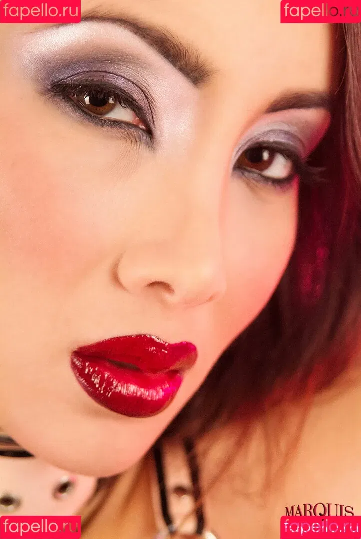 Celine Tran Onlyfans Photo Gallery 