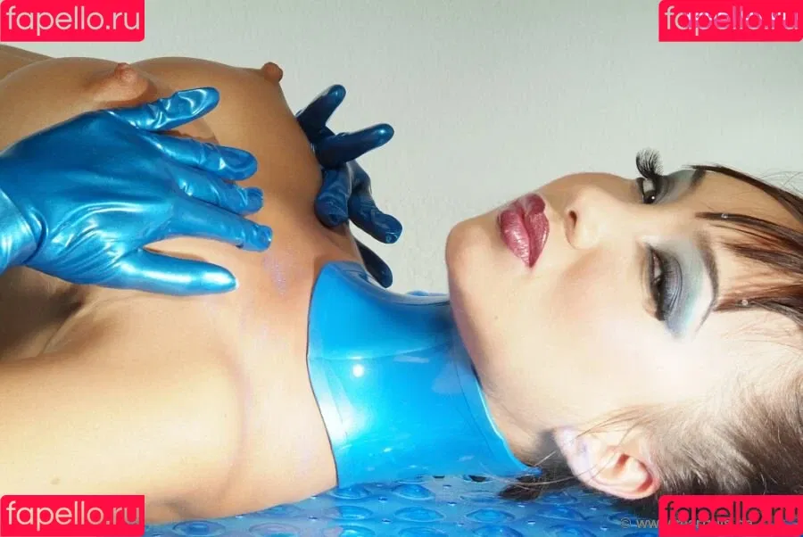 Celine Tran Onlyfans Photo Gallery 