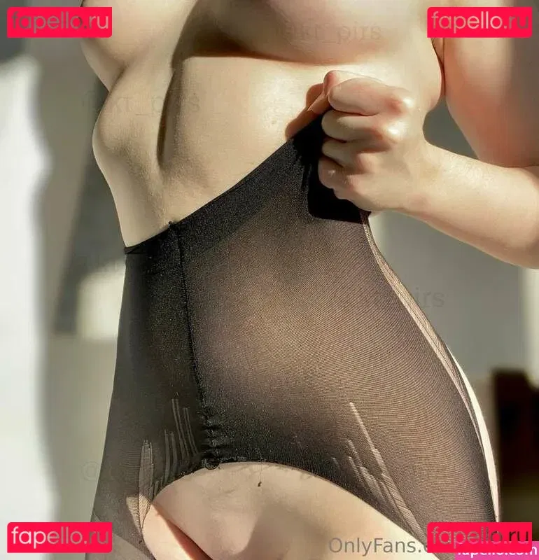 kt_pirs Onlyfans Photo Gallery 